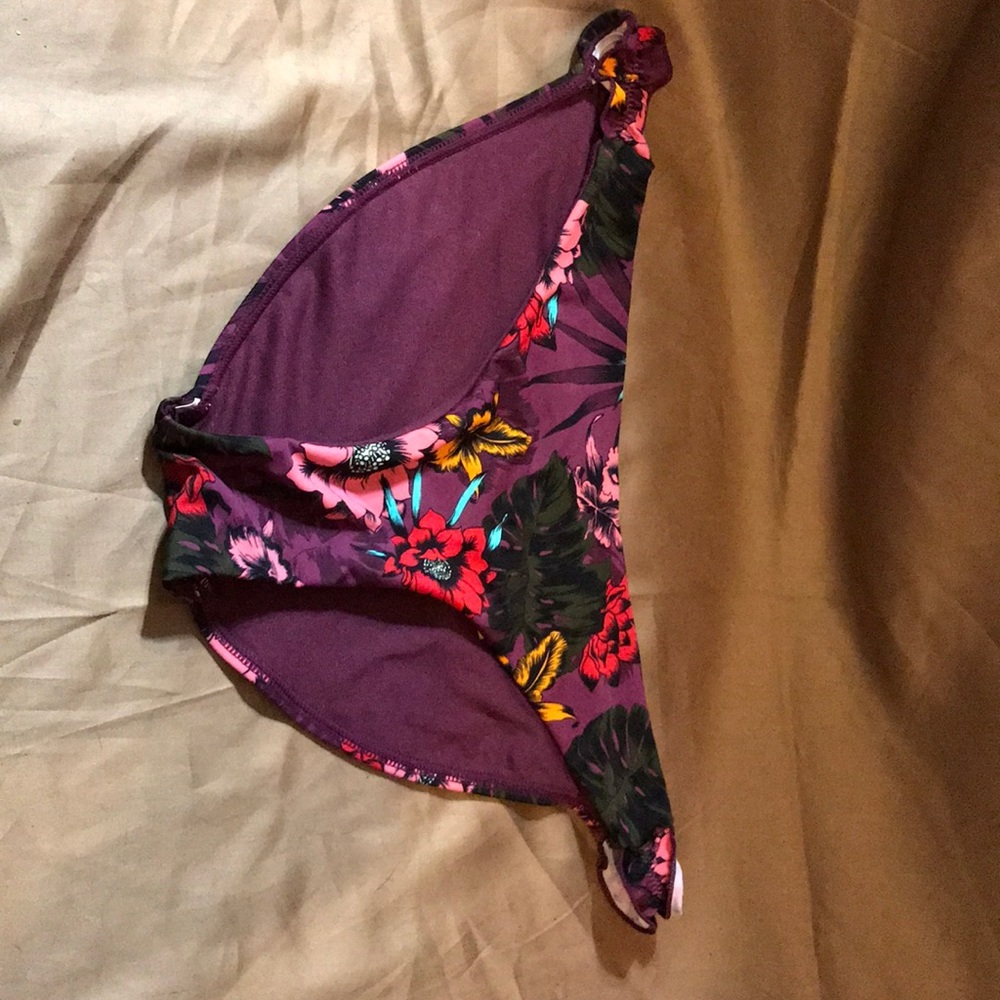 Floral bikini bottoms